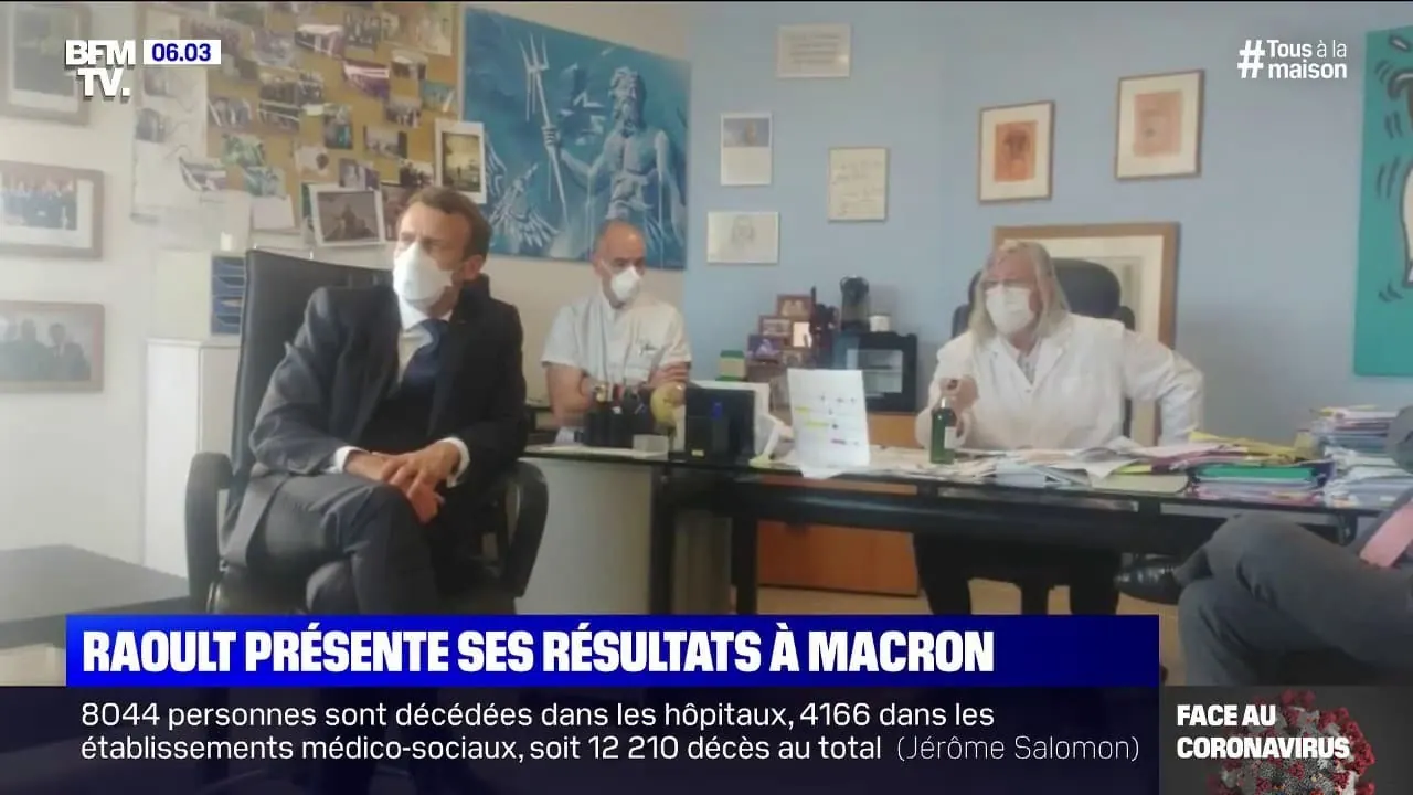 Capture de BFMTV, bandeau « Raoult présente ses résultats à Macron » : dans un bureau, deux médecins en blouse et un homme en costume, tous masqués ; en bas, le bilan de 12 210 décès au total.